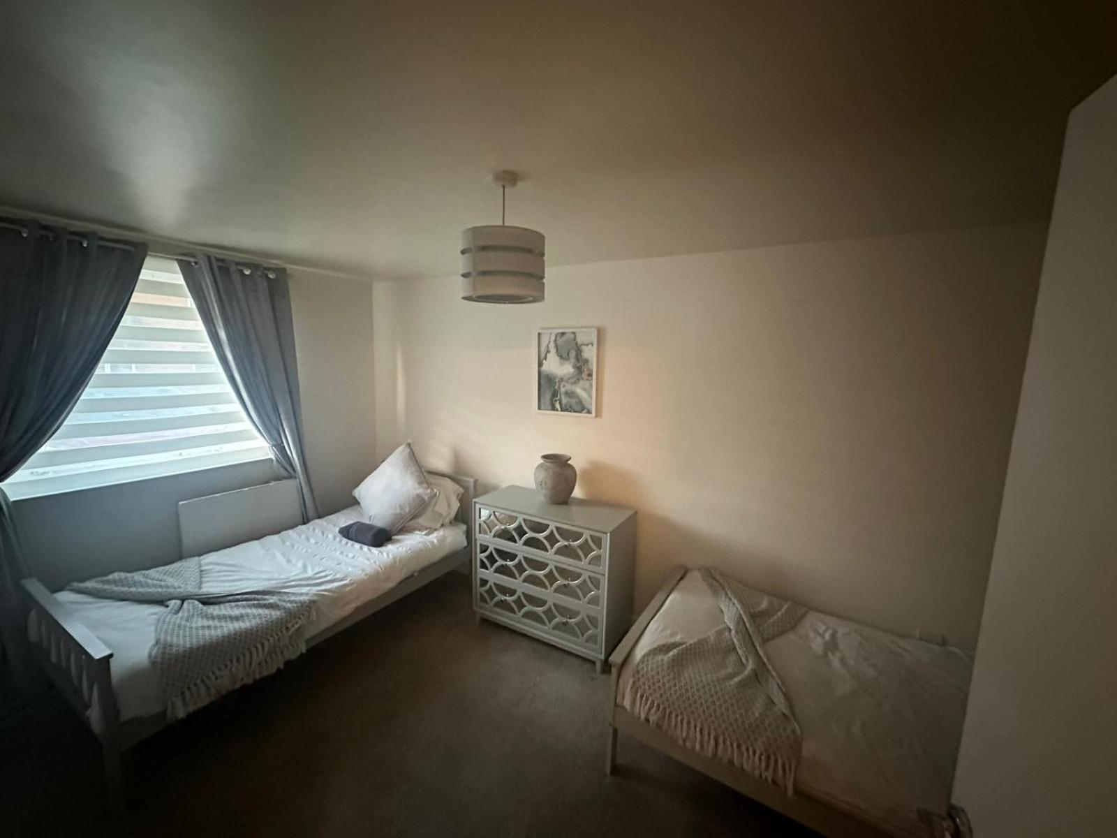 Apartment Stylish Two Bed Close To The Waterfront Sleeps 5 Perfect For Contractors Leisure Travel